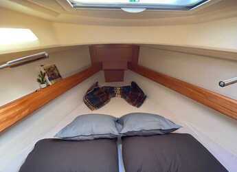 Rent a sailboat in Marina Imbat - Bavaria 34 Cruiser