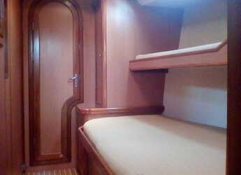 Rent a sailboat in Poros Marina - Ocean Star 51.1