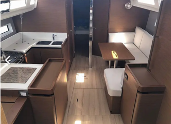 Rent a sailboat in D-Marin Marina Lefkas - Sun Odyssey 440 - 4 cab.