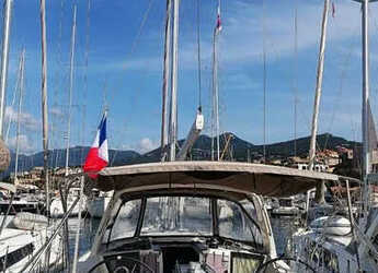 Chartern Sie segelboot in Marina Gouvia - Oceanis 41.1
