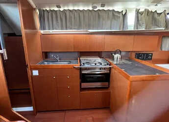 Chartern Sie segelboot in Marina Gouvia - Oceanis 41.1