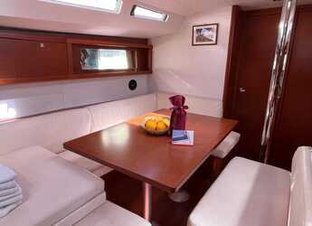 Noleggiare sailboat in Marina di Procida - Oceanis 48 - 5 cab.