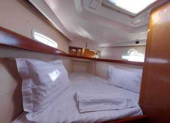 Rent a sailboat in Marina Delta Kallithea - Oceanis 43