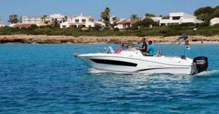 Chartern Sie motorboot in Puerto Deportivo Cala'n Bosch - Cap Camarat 750wa