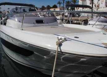 Chartern Sie motorboot in Puerto Deportivo Cala'n Bosch - Cap Camarat 750wa