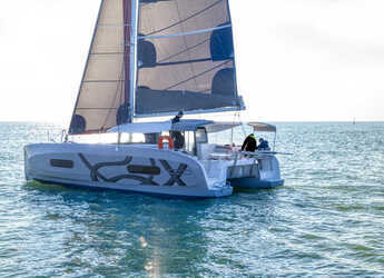 Rent a catamaran in Marina Solila - Excess 11 - 4 + 1 + 1 cab.