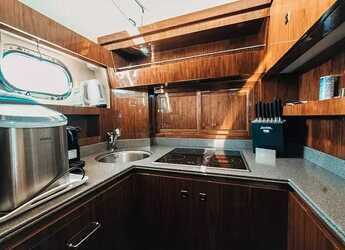 Chartern Sie yacht in Marina Drage - Elegance 60 Fly