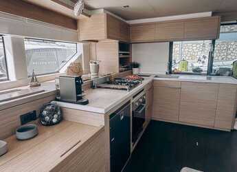 Alquilar catamarán en Alimos Marina - Lagoon 55