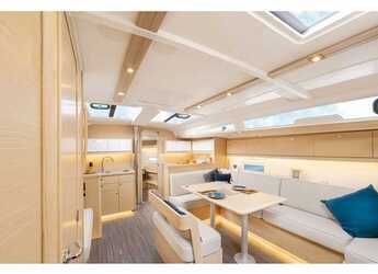 Chartern Sie segelboot in Marina Gouvia - Dufour 430