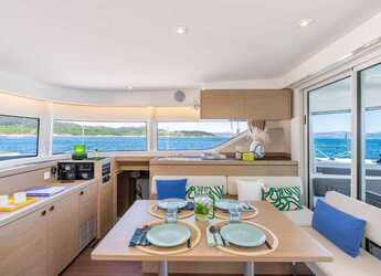 Rent a catamaran in Fort Burt Marina - Lagoon 43 (Owners Version)