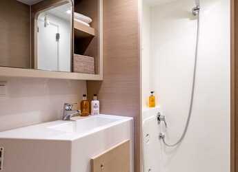 Rent a catamaran in Marina di Portisco - Lagoon 42