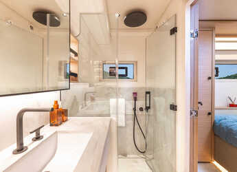 Alquilar catamarán en Nea Peramos - Lagoon Eighty2