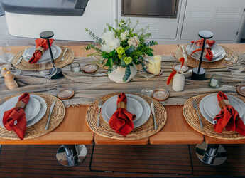 Alquilar catamarán en Alimos Marina - Lagoon 55