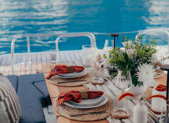 Alquilar catamarán en Alimos Marina - Lagoon 55