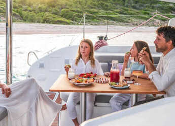 Alquilar catamarán en Marina Kastela - Lagoon 38