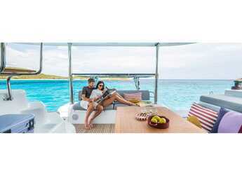 Alquilar catamarán en Marina Kastela - Lagoon 38