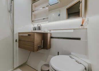 Alquilar catamarán en Marina Kastela - Lagoon 55