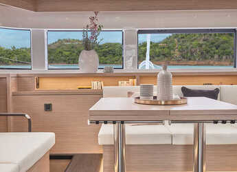 Alquilar catamarán en Marina Kastela - Lagoon 55