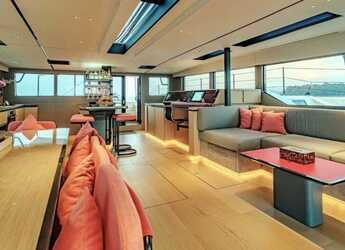 Alquilar catamarán en Cala dei Sardi - McConaghy Boats