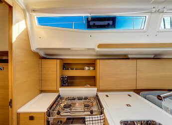 Noleggiare sailboat in Marina Polesana - Elan E4