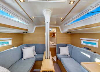 Noleggiare sailboat in Marina Polesana - Elan E4