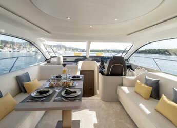 Alquilar lancha en Marina Mandalina - Azimut 53 Fly