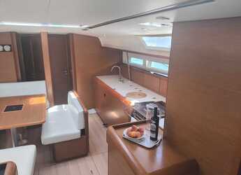 Chartern Sie segelboot in Perigiali Quay - Sun Odyssey 519