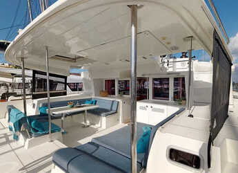 Chartern Sie katamaran in Perigiali Quay - Lagoon 450 Fly