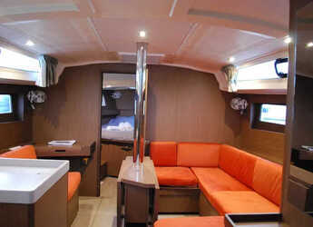 Chartern Sie segelboot in Perigiali Quay - Oceanis 41.1