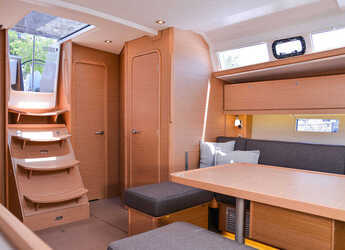 Chartern Sie segelboot in Perigiali Quay - Dufour 460 Grand Large