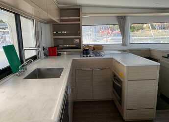 Chartern Sie katamaran in Perigiali Quay - Lagoon 46 