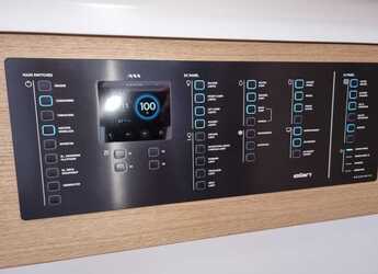 Chartern Sie segelboot in Punat - Elan E6