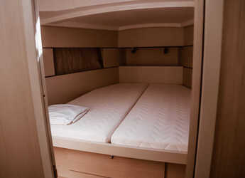 Rent a sailboat in Punta Ala - Oceanis 38.1