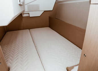 Rent a sailboat in Punta Ala - Oceanis 38.1