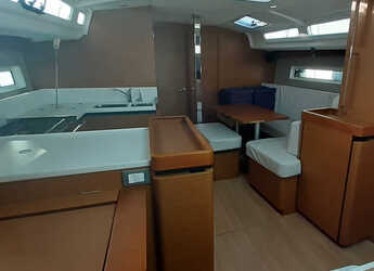 Alquilar velero en Marina di Portisco - Sun Odyssey 440