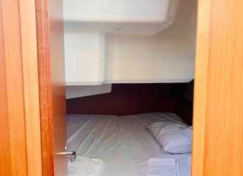 Rent a sailboat in Punta Ala - Bavaria C42