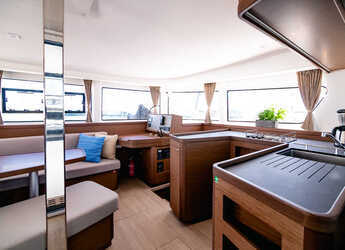 Chartern Sie katamaran in Marina Tourlos - Lagoon 42 