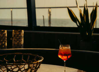 Alquilar catamarán en Lavrion Marina - Moon Yacht 65