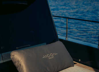 Alquilar catamarán en Lavrion Marina - Moon Yacht 65