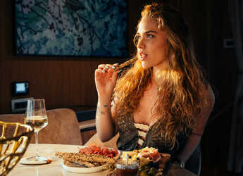 Alquilar catamarán en Lavrion Marina - Moon Yacht 65