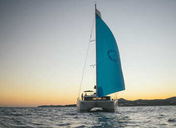 Chartern Sie katamaran in Lavrion Marina - Fountaine Pajot 47 SAONA LUX (GEN,AC,WATERMAKER)