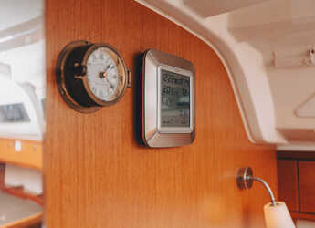 Chartern Sie segelboot in Punat - Bavaria Cruiser 37 - 3 cab.