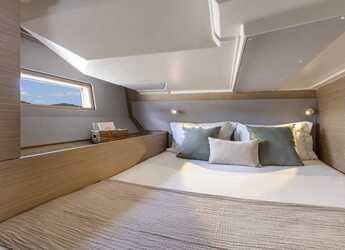 Alquilar velero en Cala dei Sardi - Oceanis 52