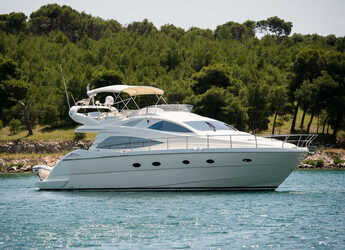 Alquilar yate en Marina Lav - Aicon 56