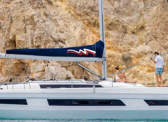 Rent a sailboat in Rodney Bay Marina - Moorings 41.3