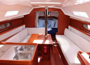 Chartern Sie segelboot in Port Purcell, Joma Marina - Oceanis 31