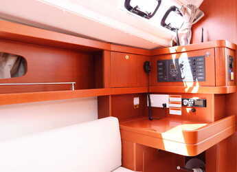 Chartern Sie segelboot in Port Purcell, Joma Marina - Oceanis 31