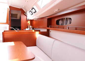 Chartern Sie segelboot in Port Purcell, Joma Marina - Oceanis 31