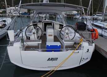 Chartern Sie segelboot in Port Purcell, Joma Marina - Oceanis 38.1 - 2 cab.