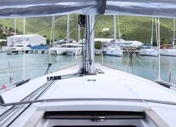 Chartern Sie segelboot in Port Purcell, Joma Marina - Oceanis 38.1 - 2 cab.